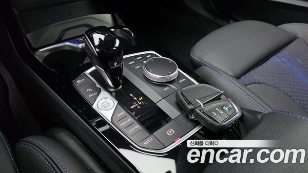 BMW 1 Series 2023, фото 12
