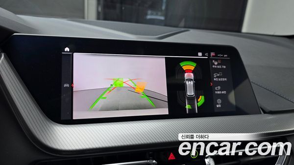 BMW 1 Series 2023, фото 21