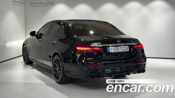 Mercedes-Benz E-Class 2023, фото 6