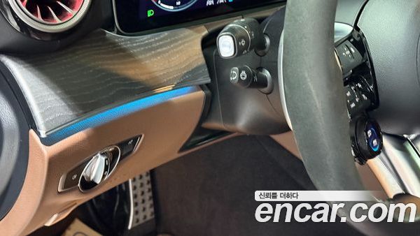 Mercedes-Benz E-Class 2023, фото 17