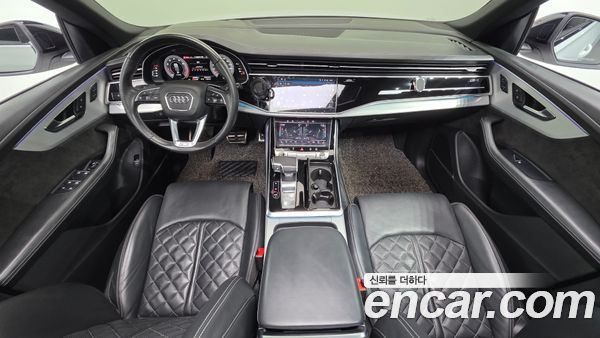 Audi Q8 2021, фото 7