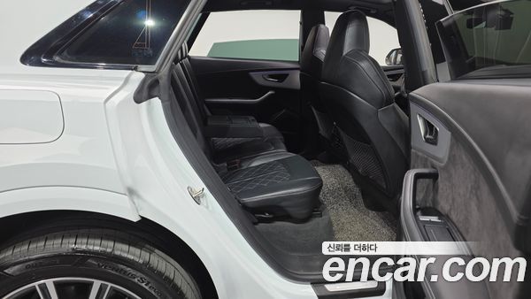 Audi Q8 2021, фото 12