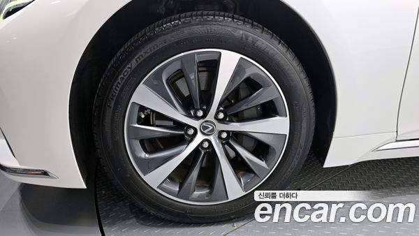Lexus LS 2022, фото 5