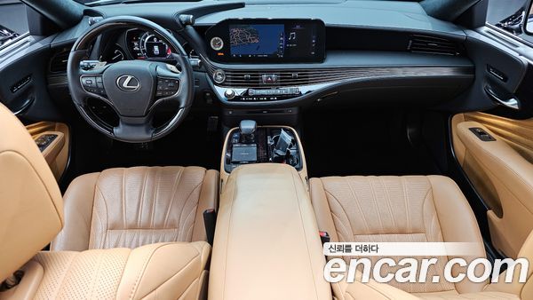 Lexus LS 2022, фото 10