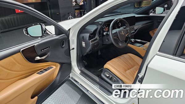 Lexus LS 2022, фото 13