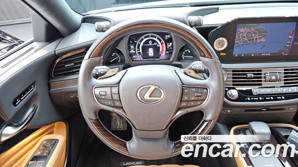 Lexus LS 2022, фото 19
