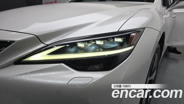 Lexus LS 2022, фото 8
