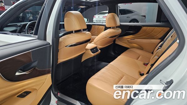 Lexus LS 2022, фото 16