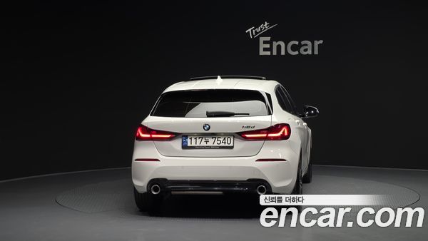 BMW 1 Series 2020, фото 4