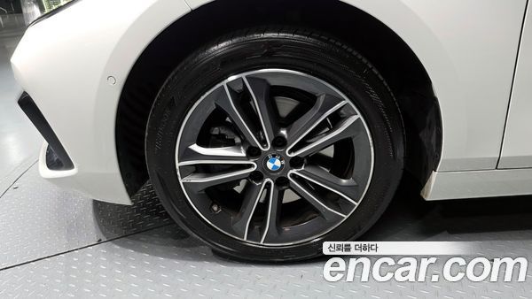 BMW 1 Series 2020, фото 5