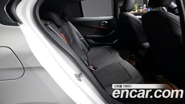 BMW 1 Series 2020, фото 18