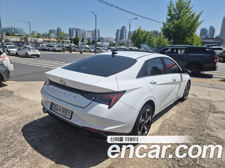 Hyundai Elantra 2022, фото 5