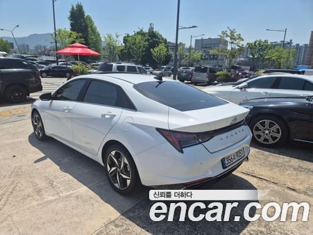 Hyundai Elantra 2022, фото 7