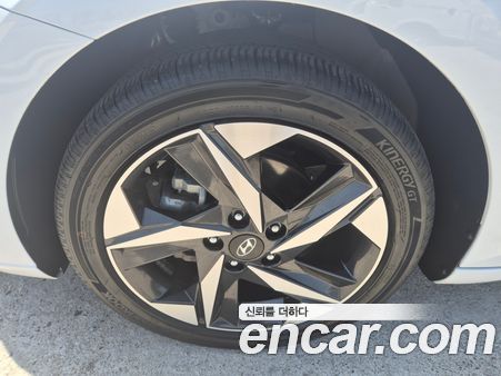 Hyundai Elantra 2022, фото 19