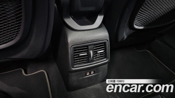 BMW X1 2022, фото 31