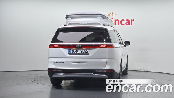Kia Carnival 2021, фото 4