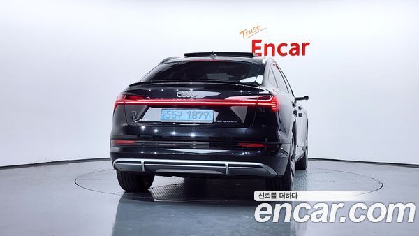 Audi e-tron 2021, фото 4
