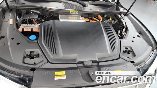 Audi e-tron 2021, фото 6