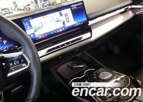 BMW 5 Series 2025, фото 14