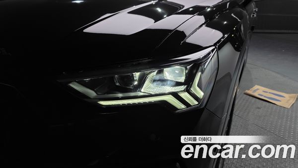 Audi Q3 2025, фото 8