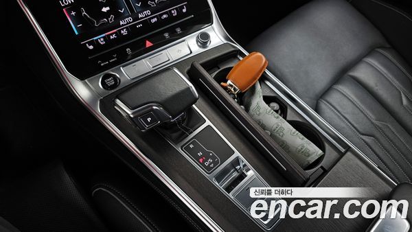 Audi A7 2023, фото 12