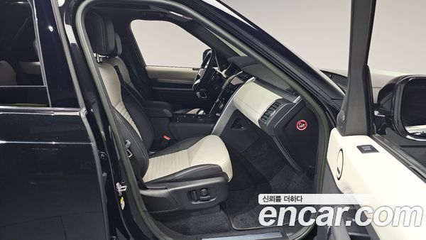 Land Rover Discovery 2023, фото 15