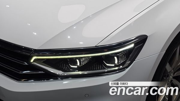 Volkswagen Passat 2021, фото 8