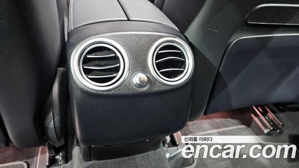 Mercedes-Benz GLC 2023, фото 31