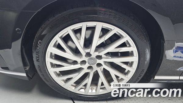 Audi A8 2020, фото 5