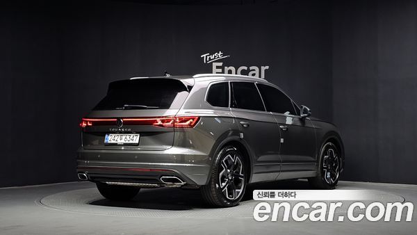 Volkswagen Touareg 2024, фото 2