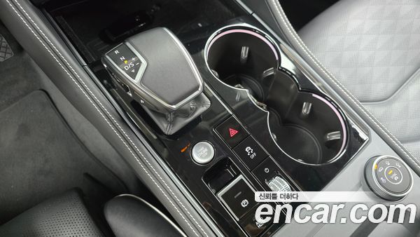 Volkswagen Touareg 2024, фото 12