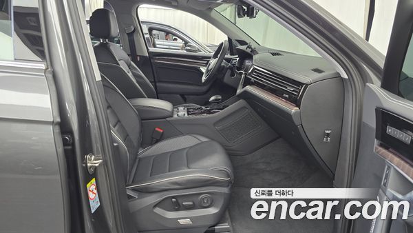 Volkswagen Touareg 2024, фото 16