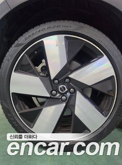 Volvo XC40 2024, фото 5