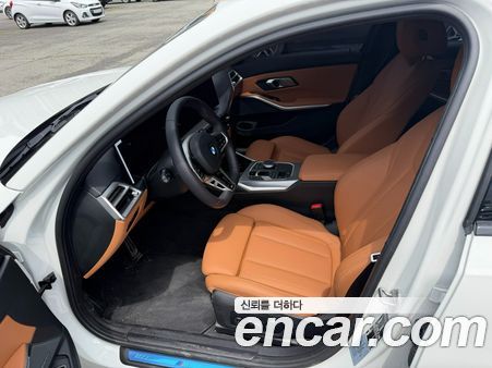 BMW 3 Series 2025, фото 6