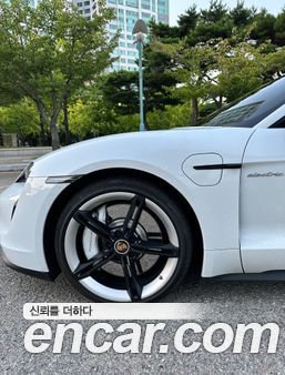 Porsche Taycan 2021, фото 5
