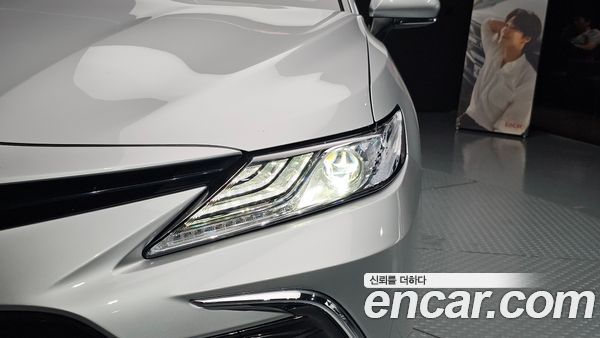Toyota Camry 2024, фото 8