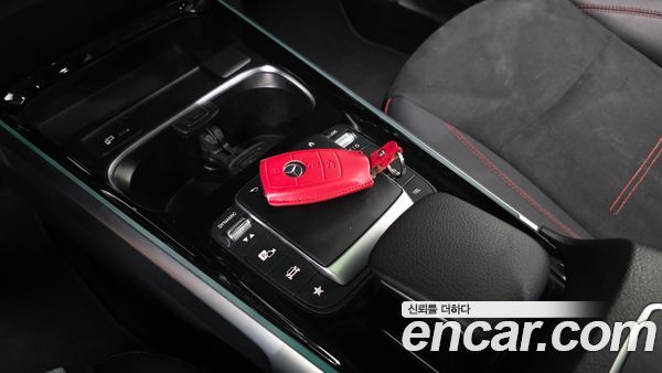 Mercedes-Benz GLB 2022, фото 29