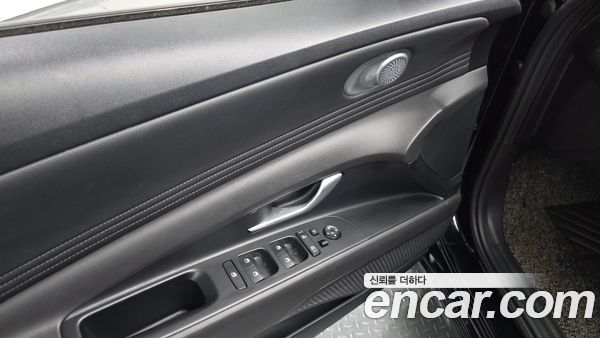 Hyundai Elantra 2024, фото 16