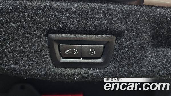 BMW 5 Series 2025, фото 30