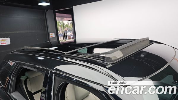 Land Rover Range Rover Velar 2023, фото 20