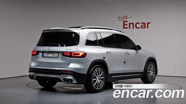 Mercedes-Benz GLB 2021