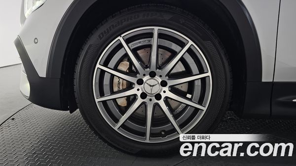 Mercedes-Benz GLB 2021, фото 4
