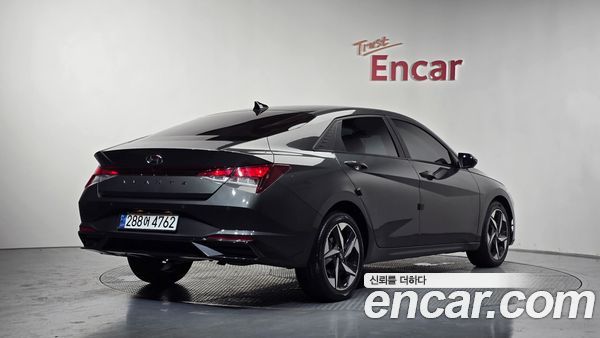 Hyundai Elantra 2021, фото 2