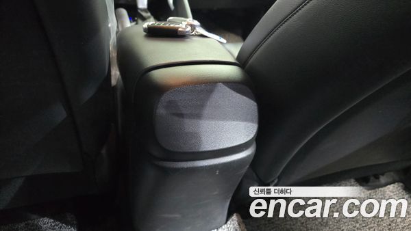 Hyundai Elantra 2021, фото 26