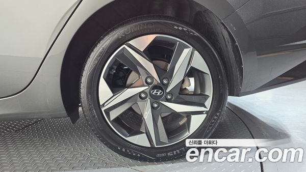 Hyundai Elantra 2021, фото 7