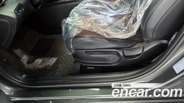 Hyundai Elantra 2021, фото 27