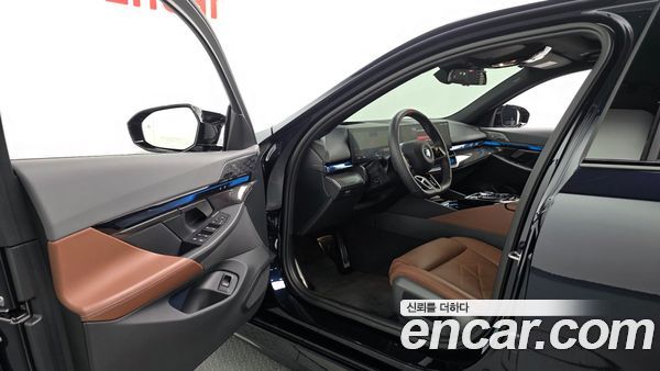 BMW i5 2024, фото 13