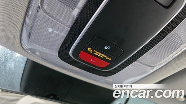 Hyundai Elantra 2023, фото 29