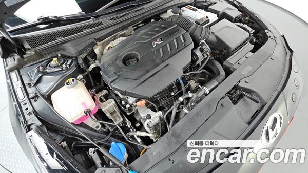 Hyundai Elantra 2023, фото 6