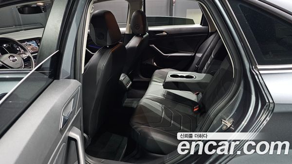 Volkswagen Jetta 2021, фото 17